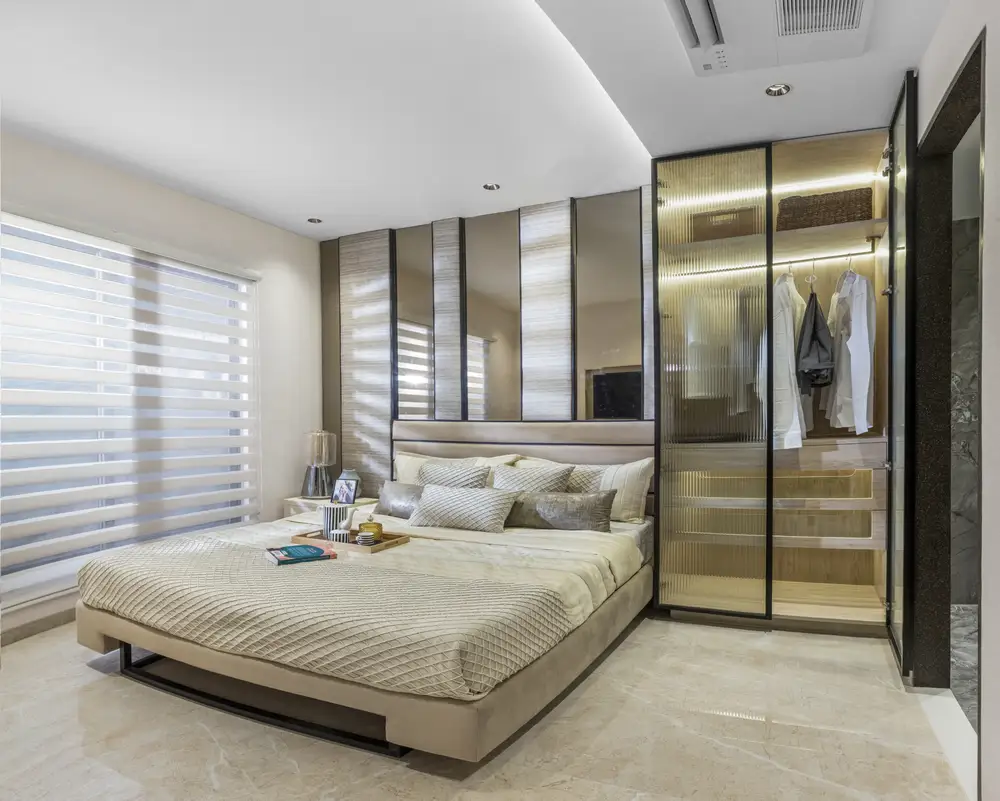 Bedroom, 385 sq ft show flat